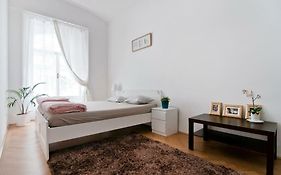 Marvelous Midtown Apartment